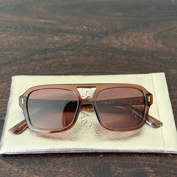 I-SEA Royal Polarized Aviator Sunglasses in Brown - Picture 1 of 5